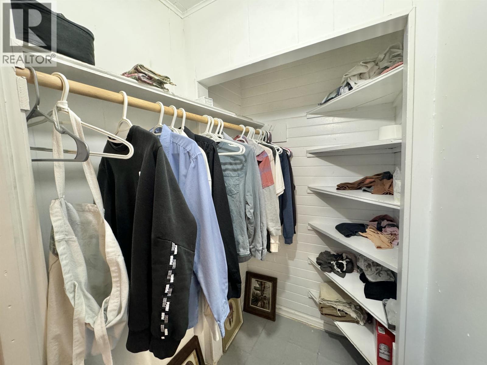 1175 N SECOND AVENUE - 7