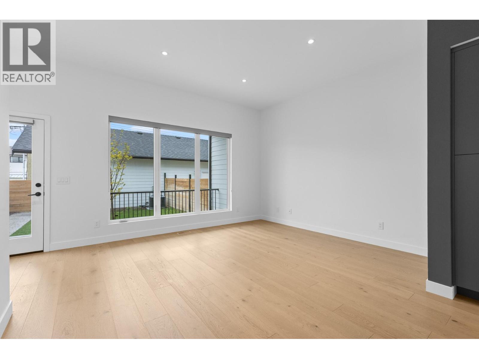  807 Francis Avenue, Kelowna