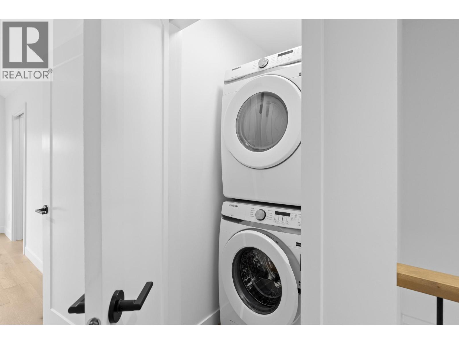  807 Francis Avenue, Kelowna