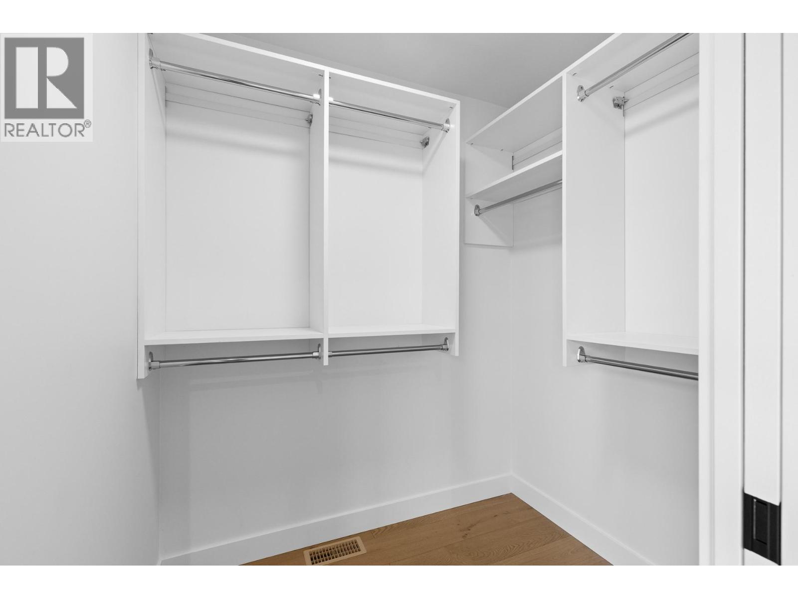  807 Francis Avenue, Kelowna