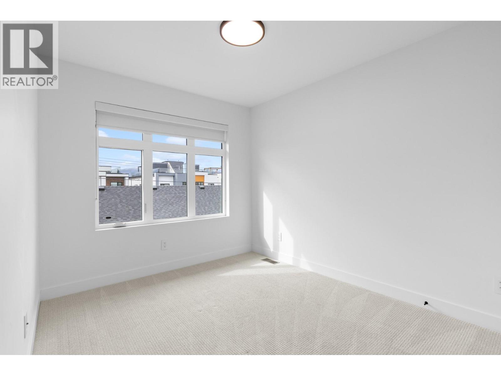  807 Francis Avenue, Kelowna