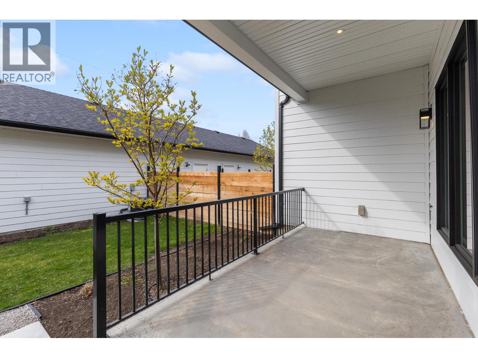  807 Francis Avenue, Kelowna