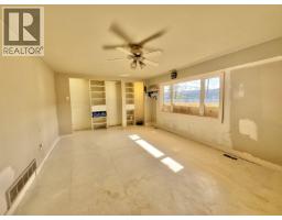 1175 N Second Avenue, Williams Lake, BC V2G1X7 Photo 11