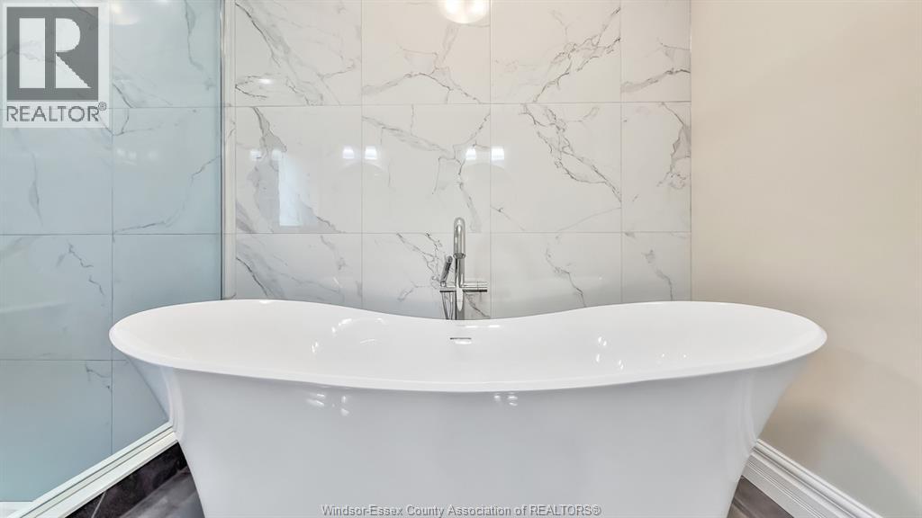 3934 LASALLE WOODS BOULEVARD - 31