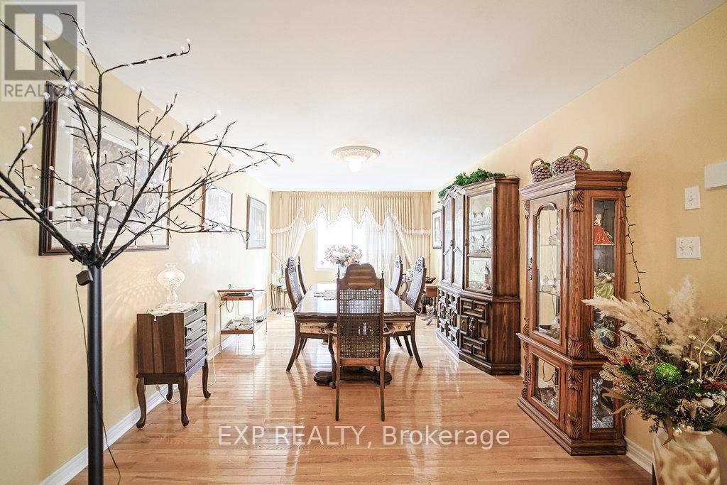 27 GREEN PINE CRESCENT - 20