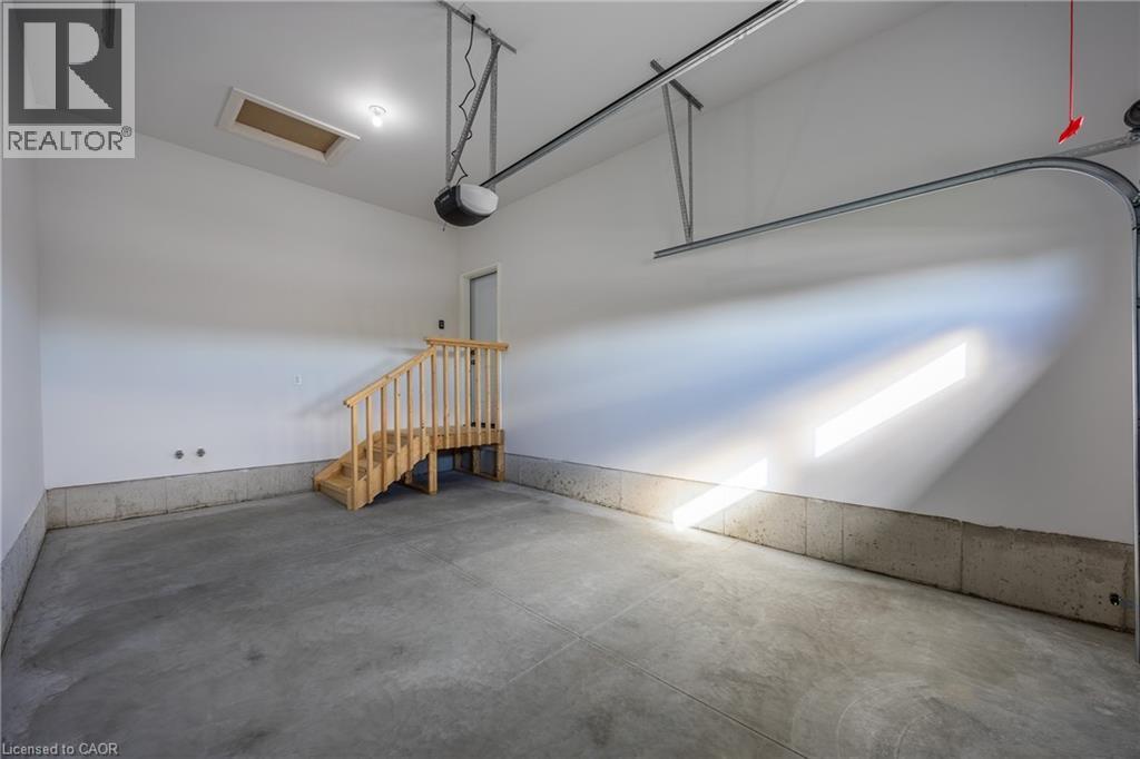 379 ARGYLE AVENUE - 5