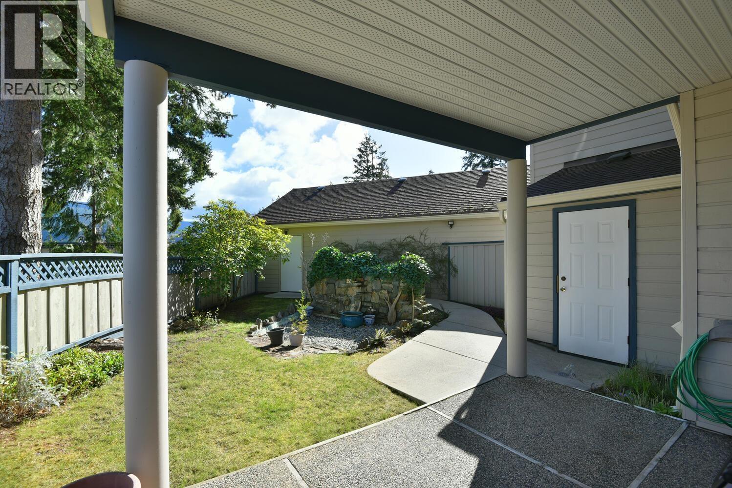 104 5768 MARINE WAY, Sechelt