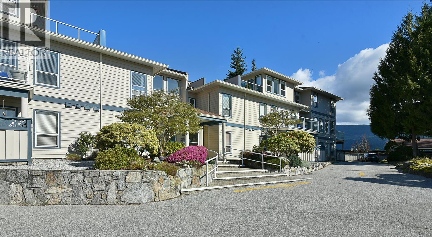 104 5768 MARINE WAY, Sechelt