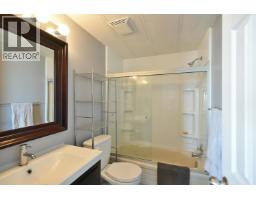 5218 Sunshine Coast Highway, Sechelt, BC V7Z0C1 Photo 13
