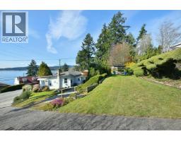 5218 Sunshine Coast Highway, Sechelt, BC V7Z0C1 Photo 22