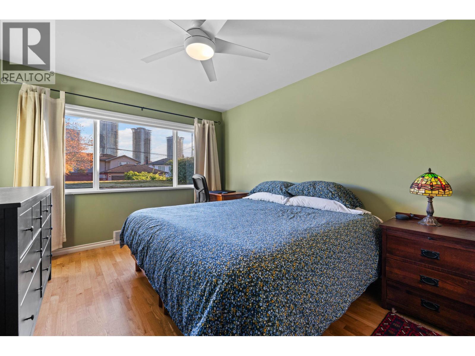 4860 SOUTHLAWN DRIVE, Burnaby