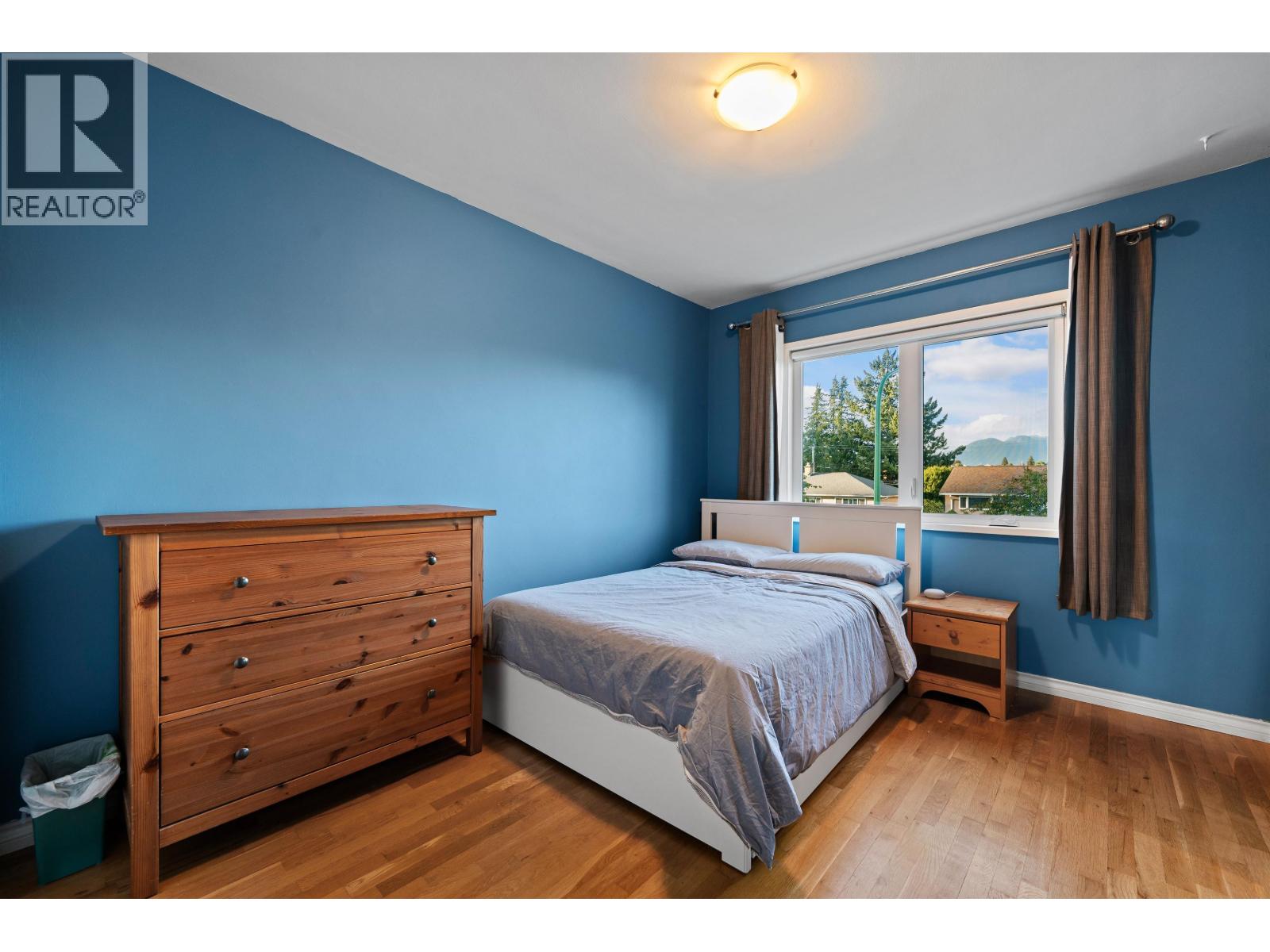 4860 SOUTHLAWN DRIVE, Burnaby