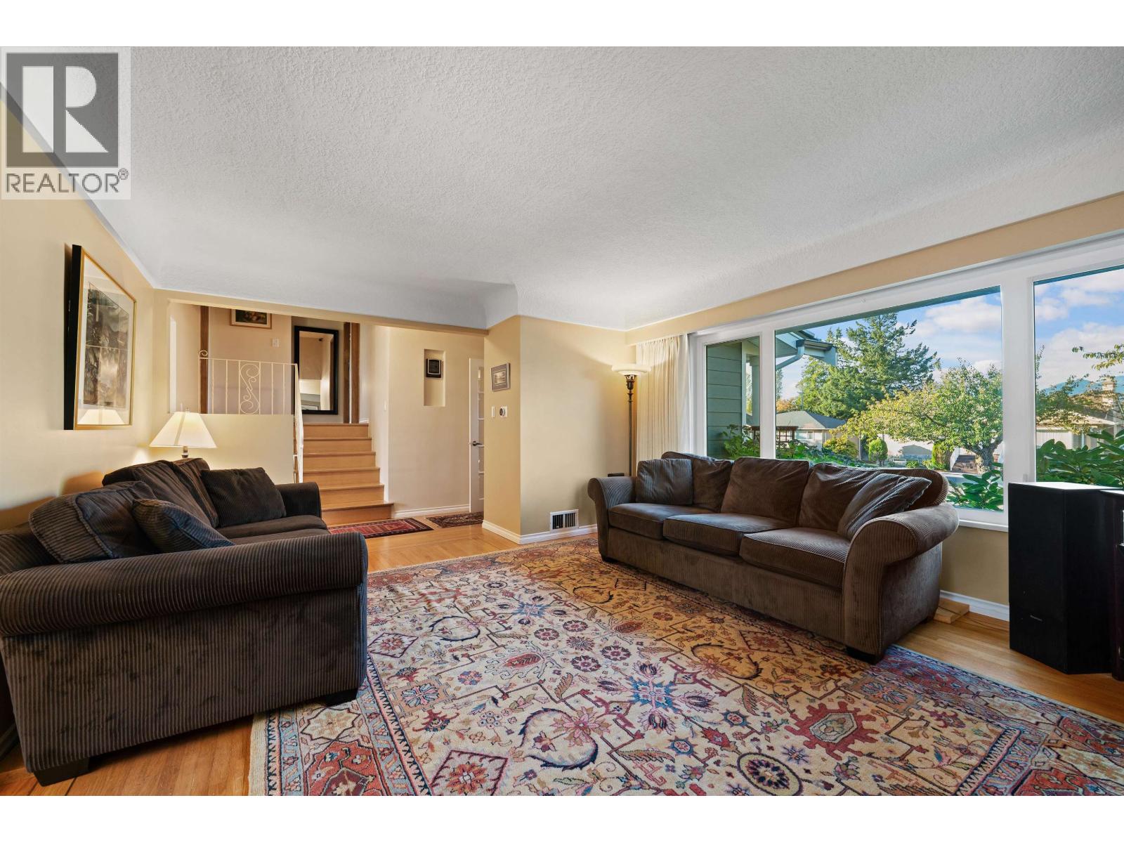 4860 SOUTHLAWN DRIVE, Burnaby