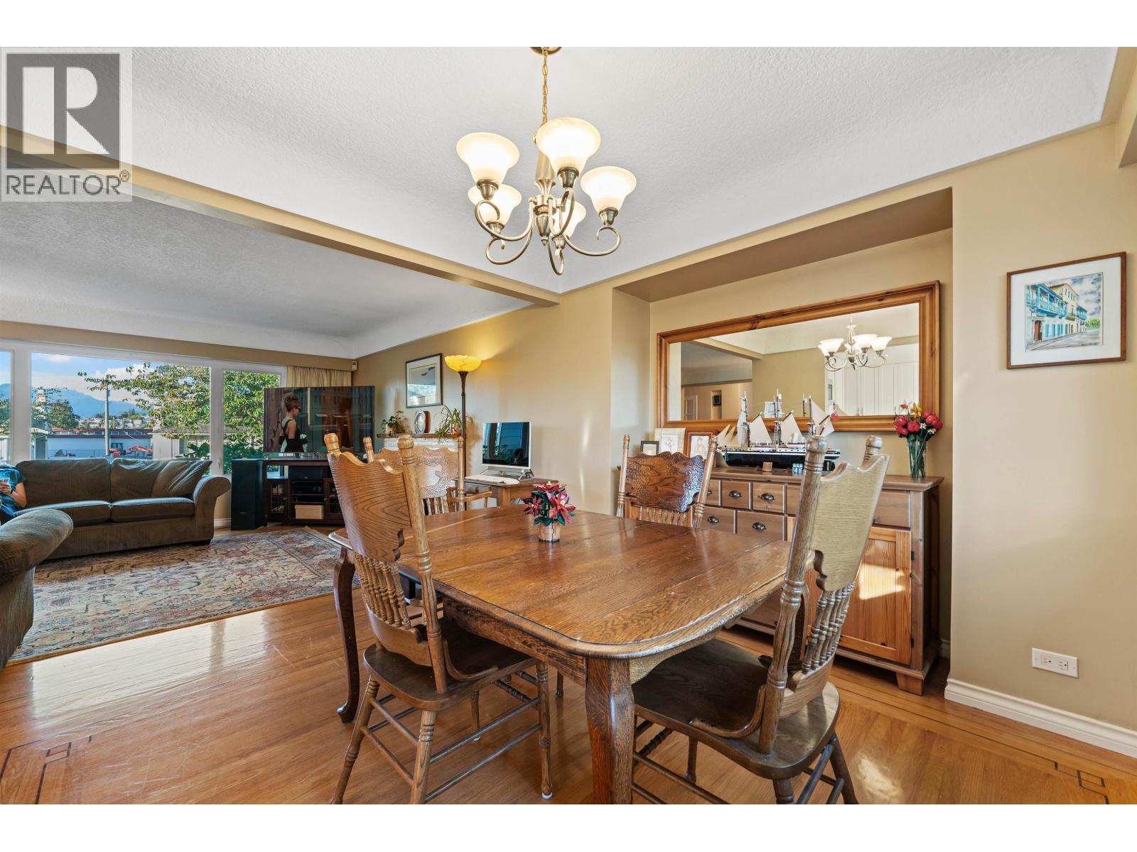 4860 SOUTHLAWN DRIVE, Burnaby