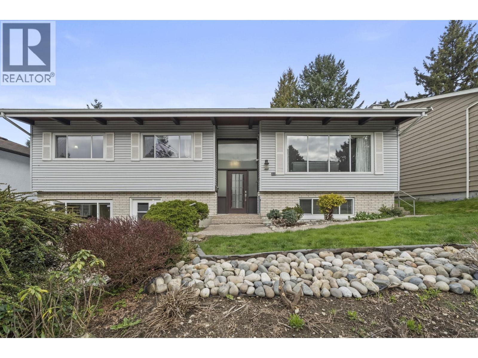 39 MOTT CRESCENT, New Westminster