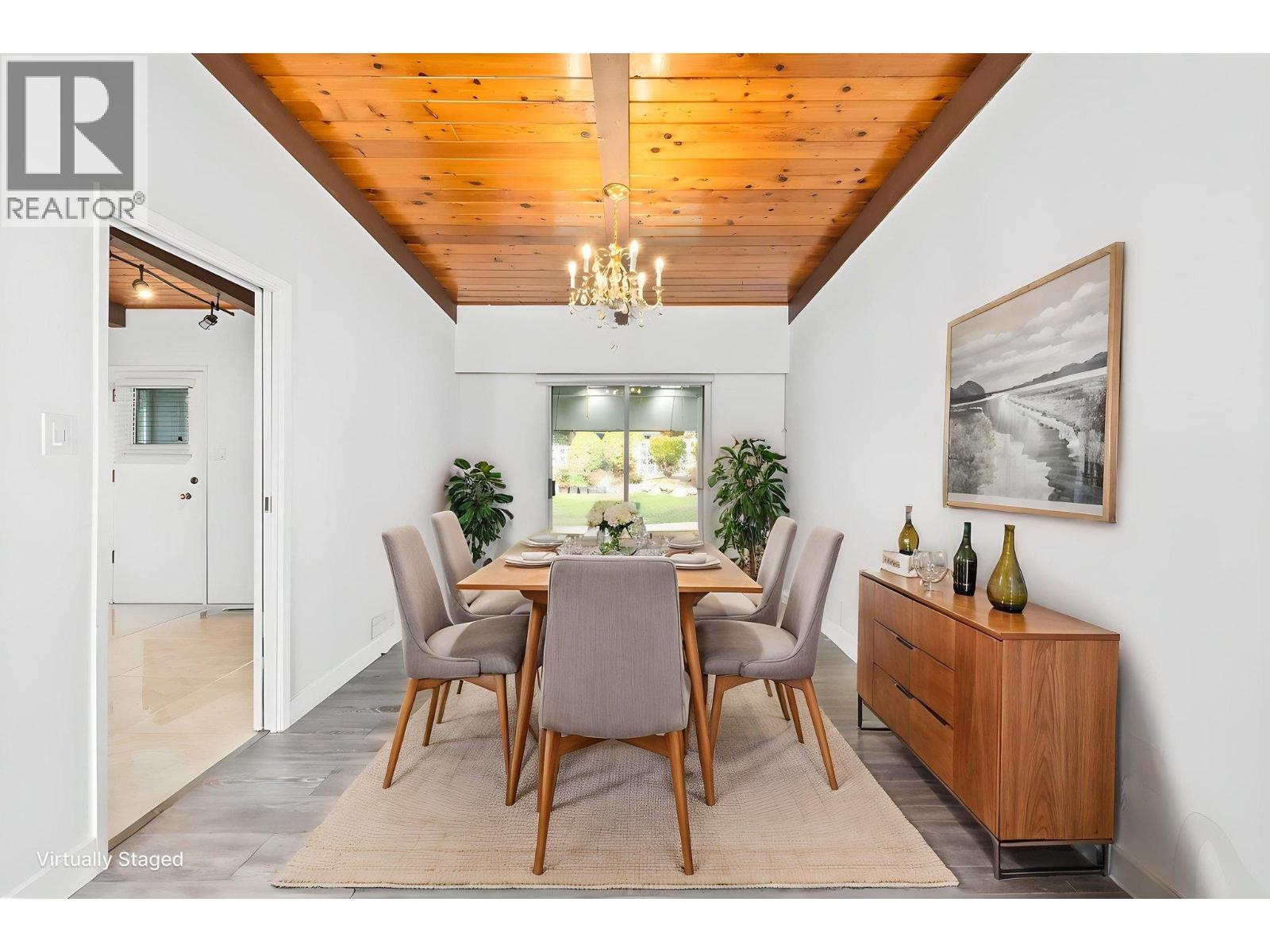 39 MOTT CRESCENT, New Westminster