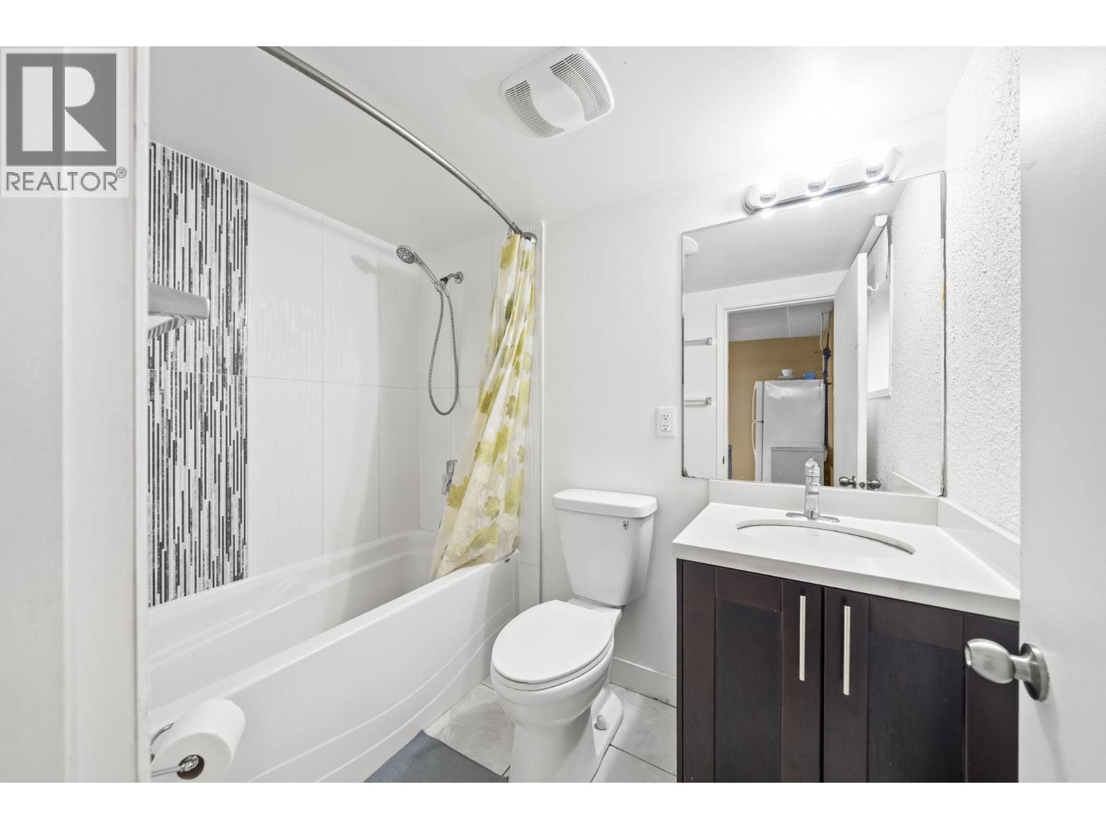 39 MOTT CRESCENT, New Westminster