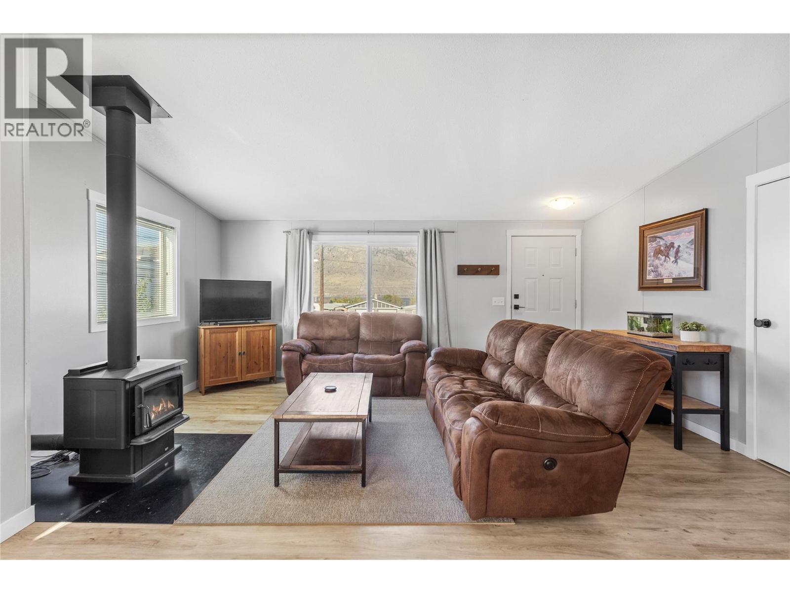  7020 WATSON Drive East, Kamloops