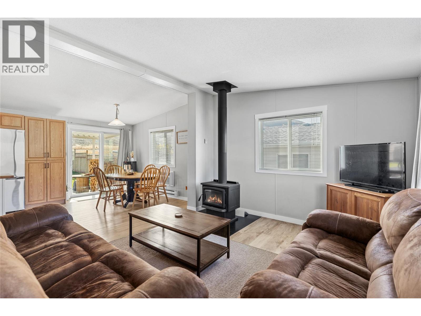  7020 WATSON Drive East, Kamloops