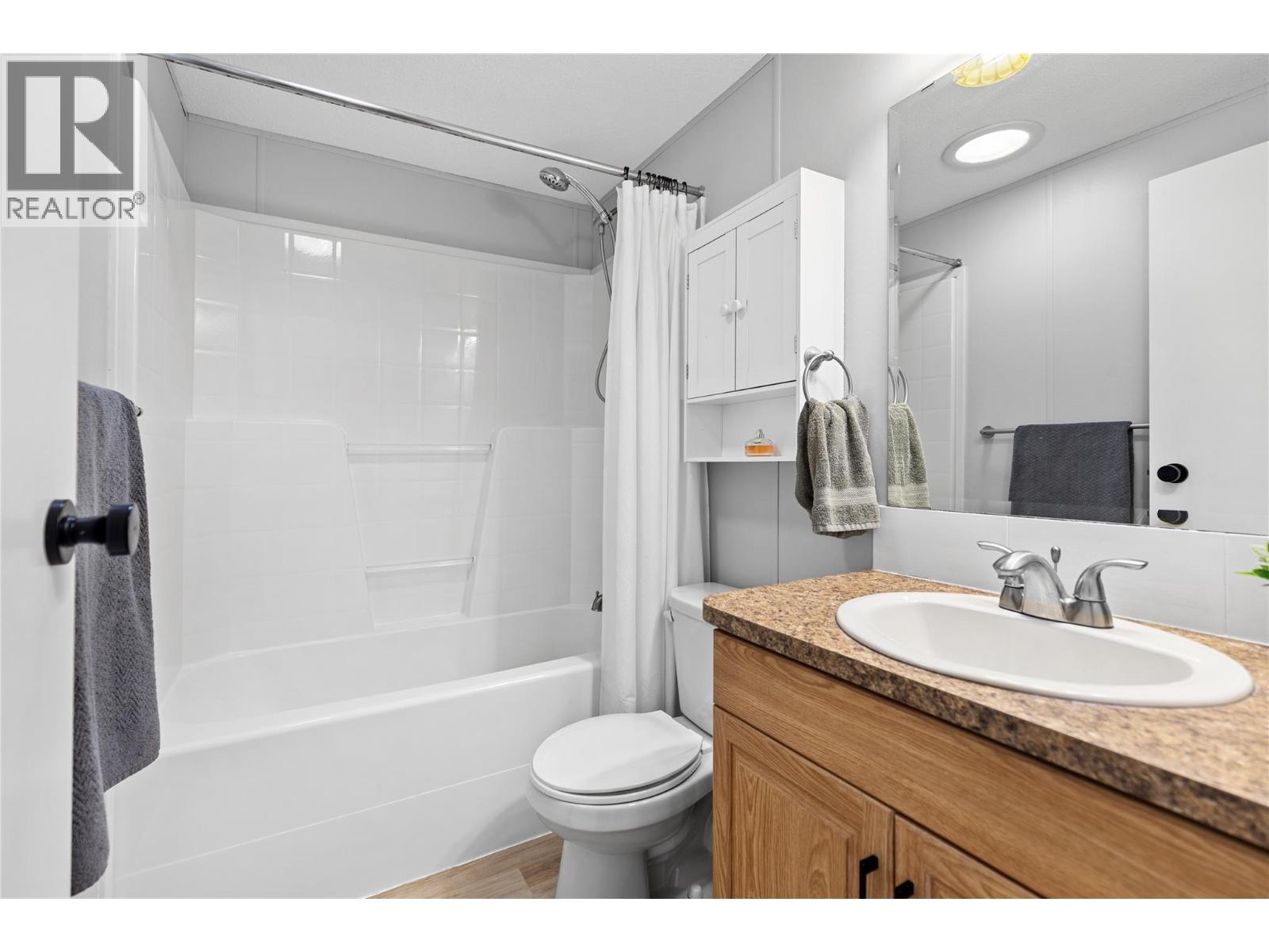  7020 WATSON Drive East, Kamloops