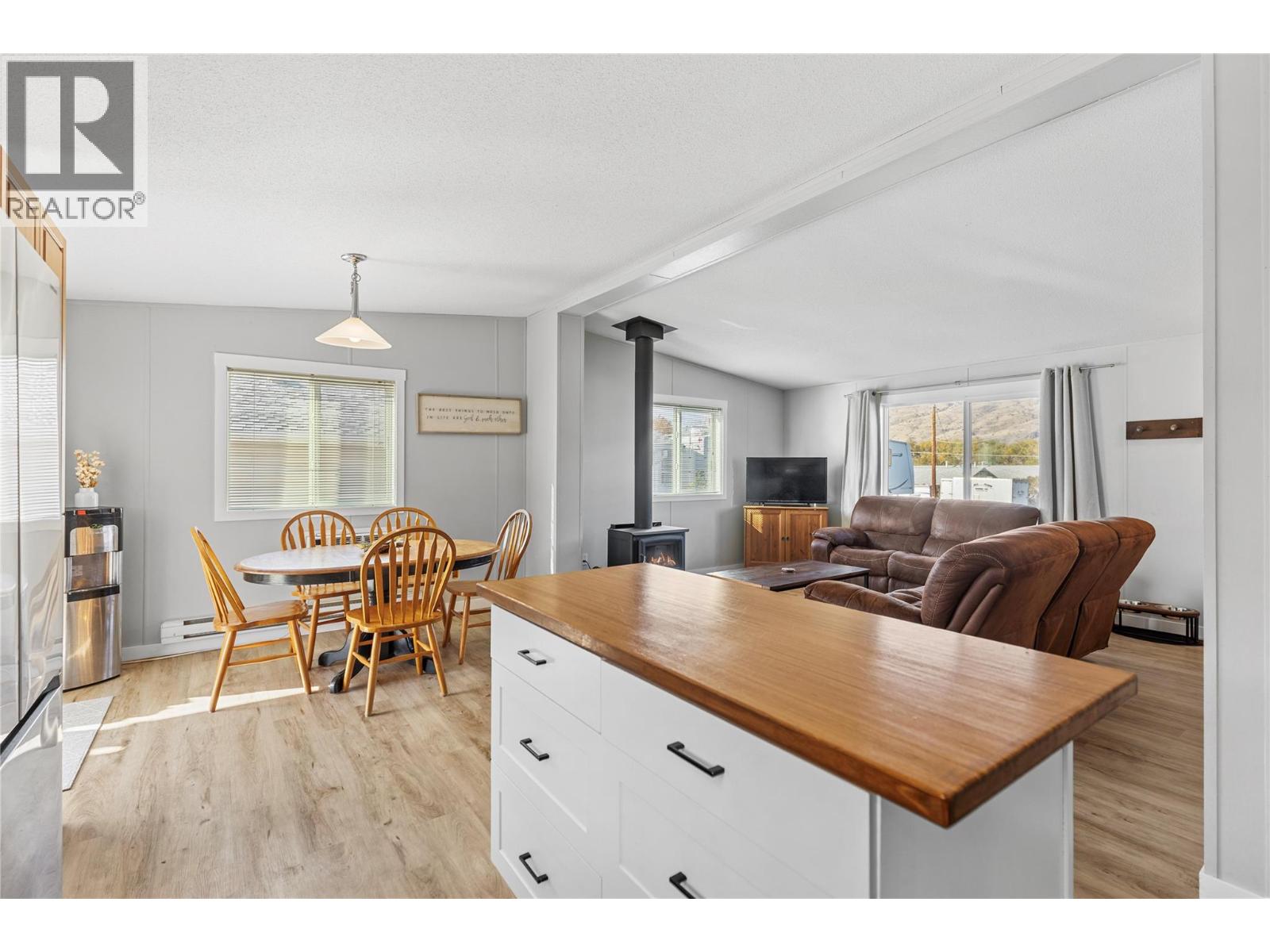  7020 WATSON Drive East, Kamloops