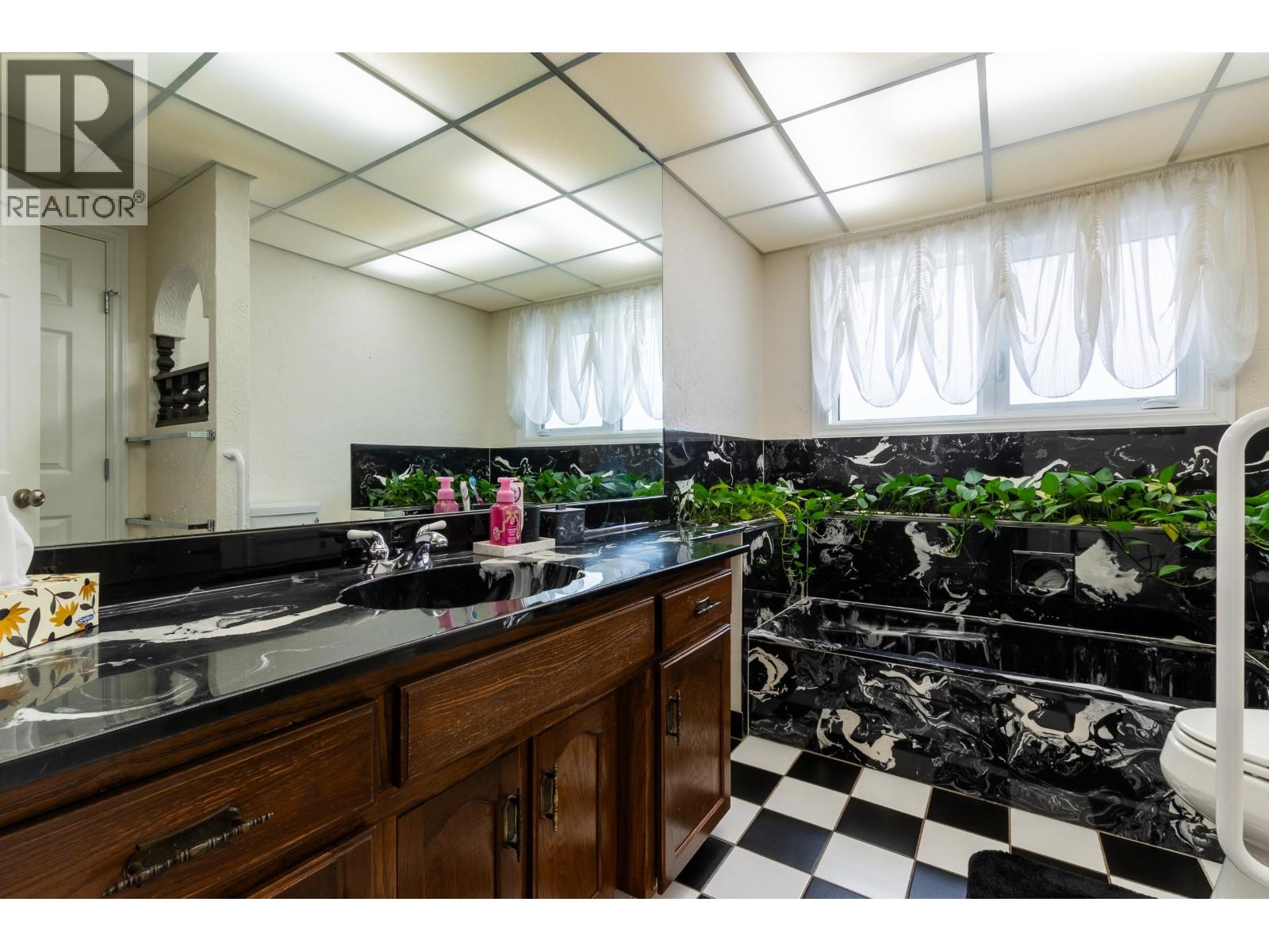 4549 DELTA PLACE - 18