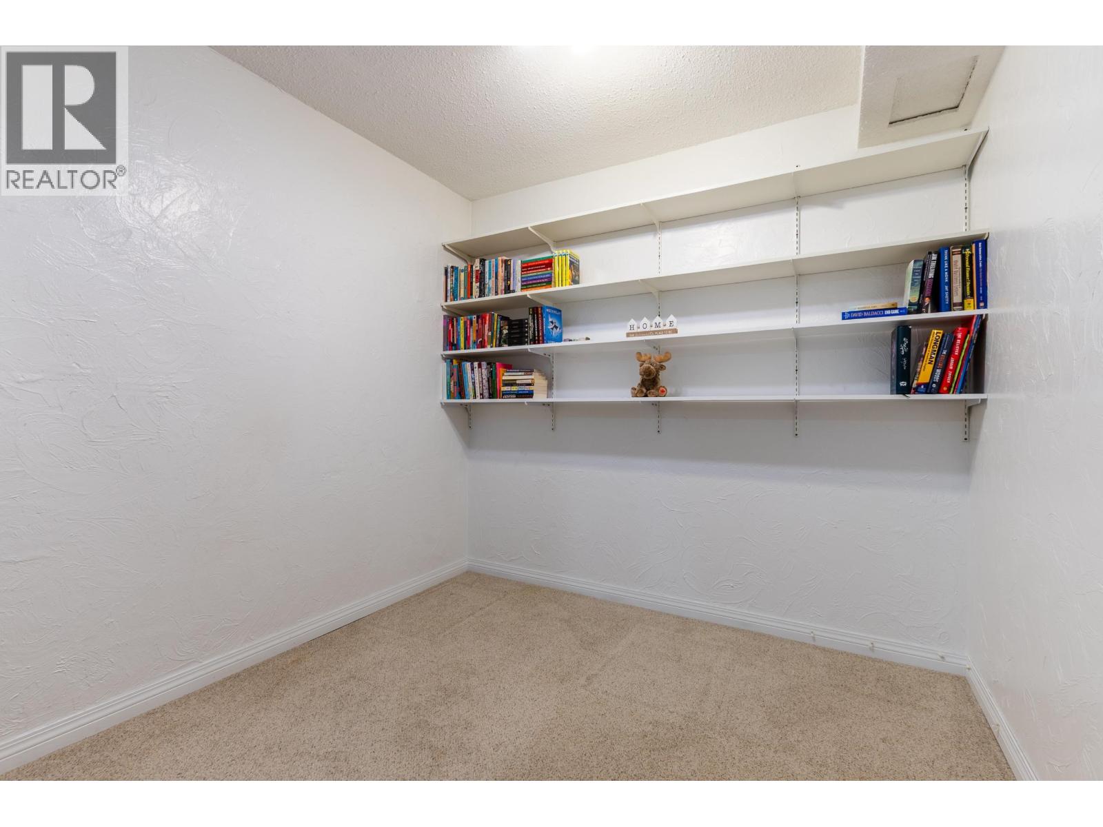 4549 DELTA PLACE - 19