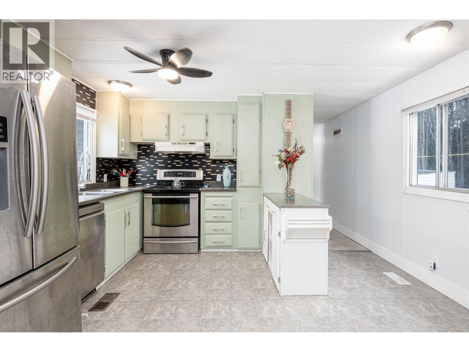 3952 DIAMOND DRIVE - 10