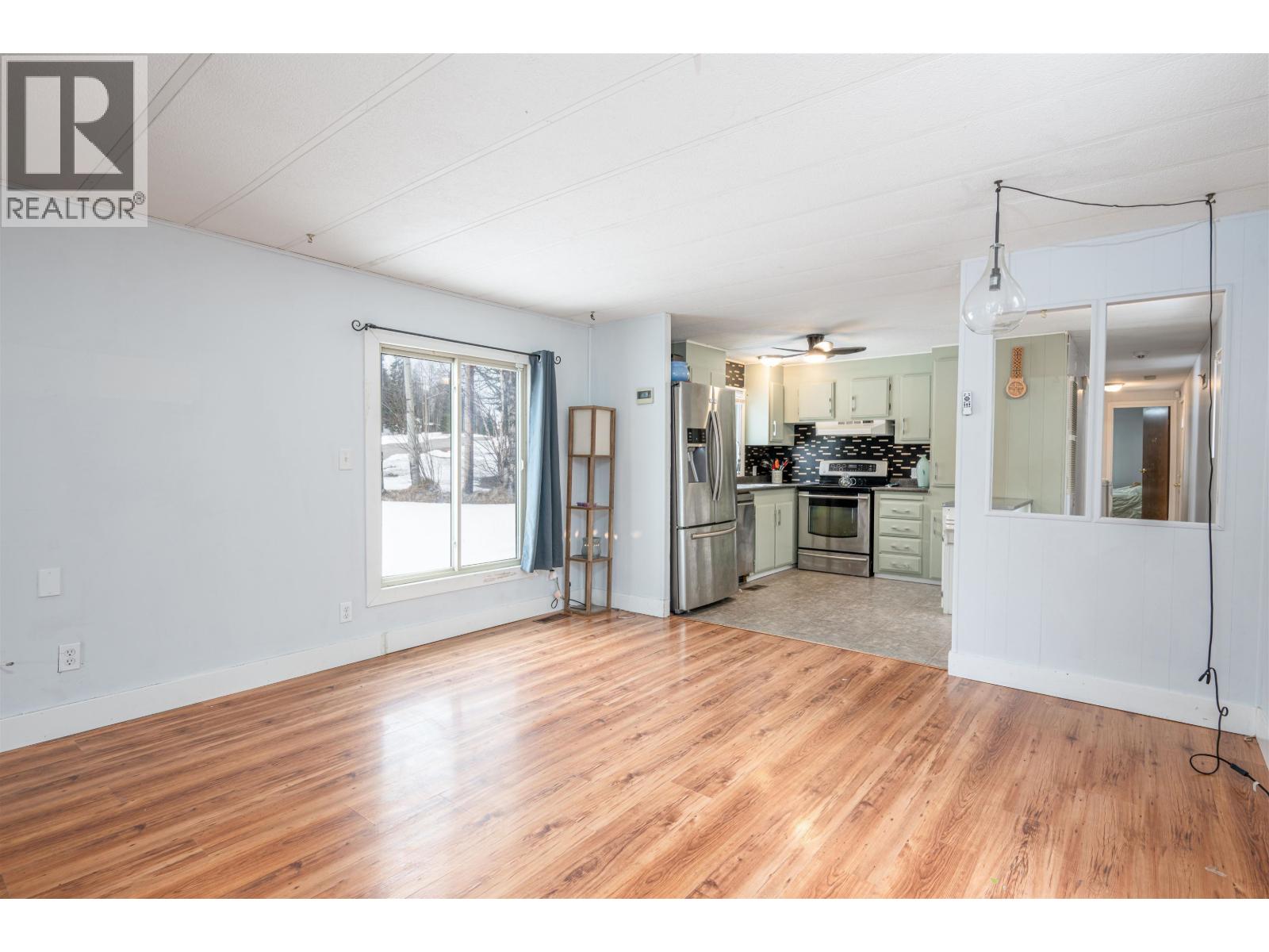 3952 DIAMOND DRIVE - 15