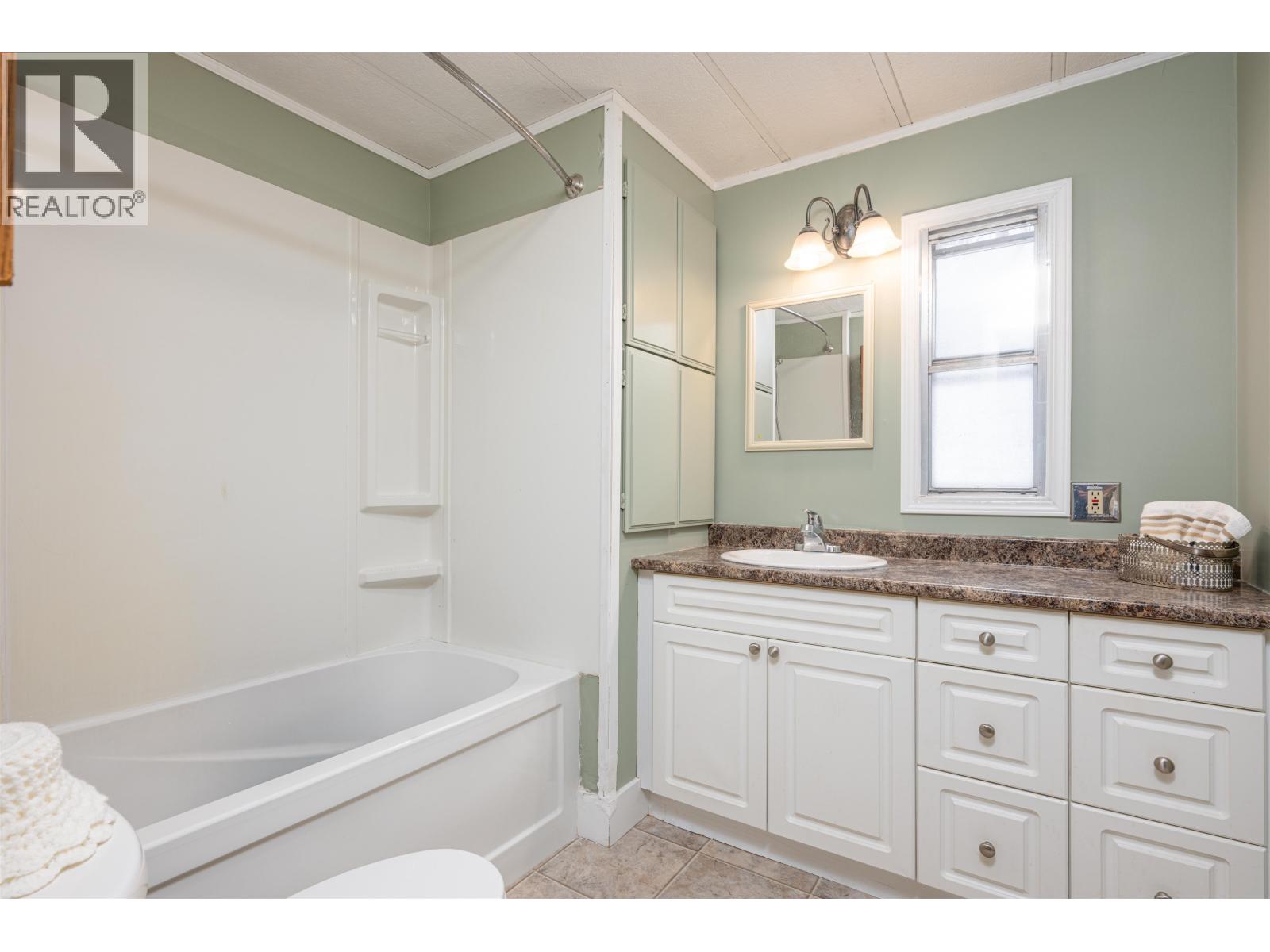 3952 DIAMOND DRIVE - 17