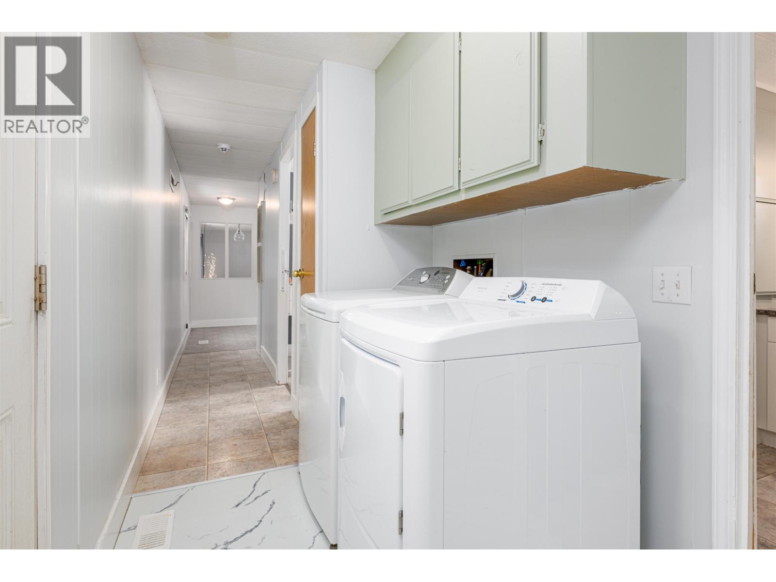 3952 DIAMOND DRIVE - 20