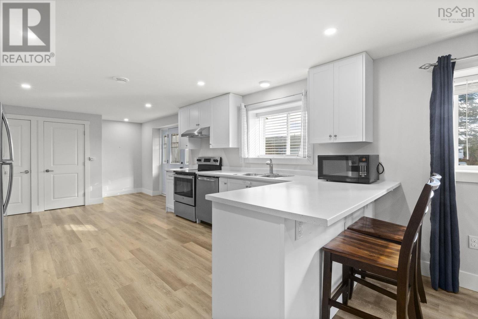 15/59 JOHN MURRAY DRIVE - 11