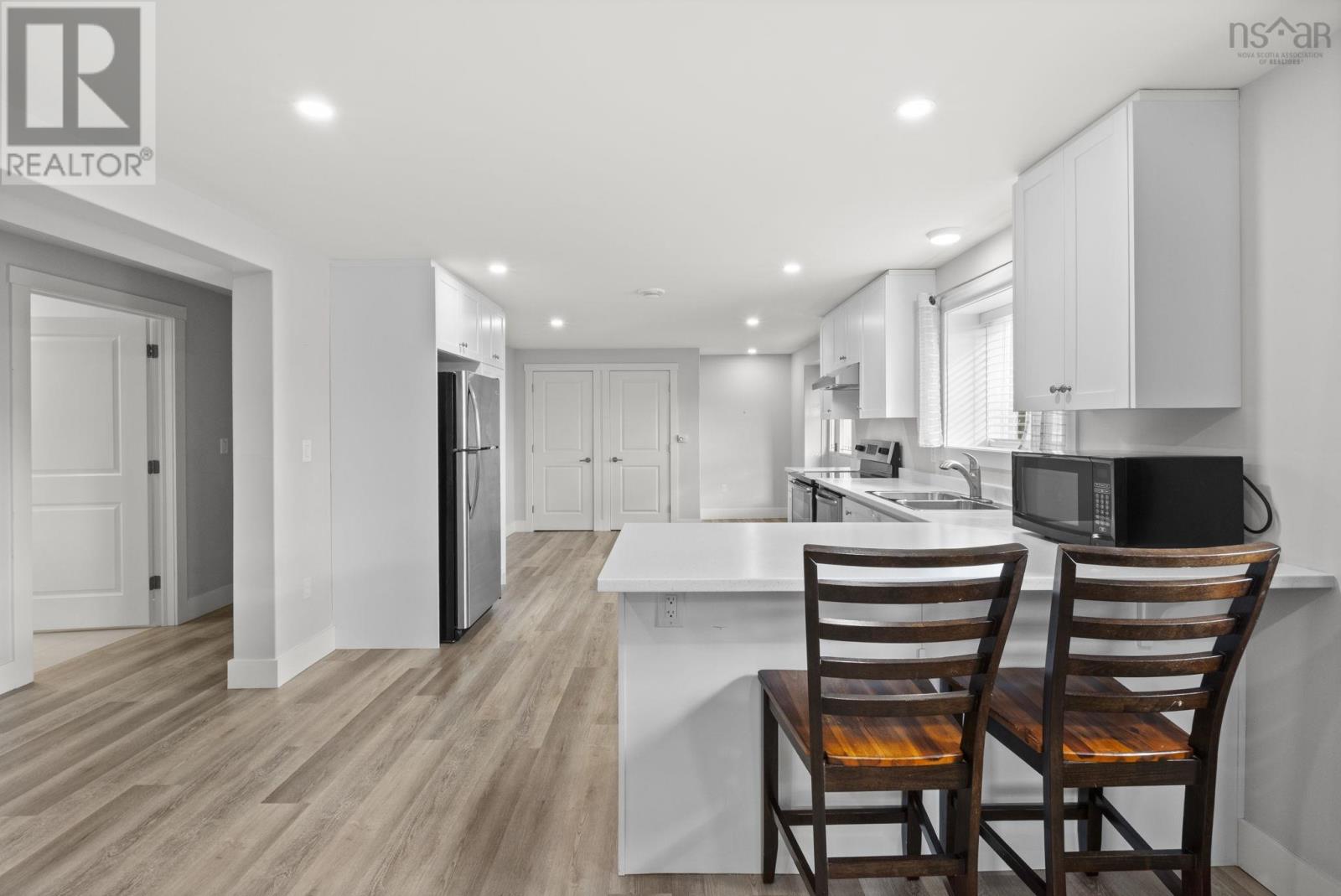 15/59 JOHN MURRAY DRIVE - 12