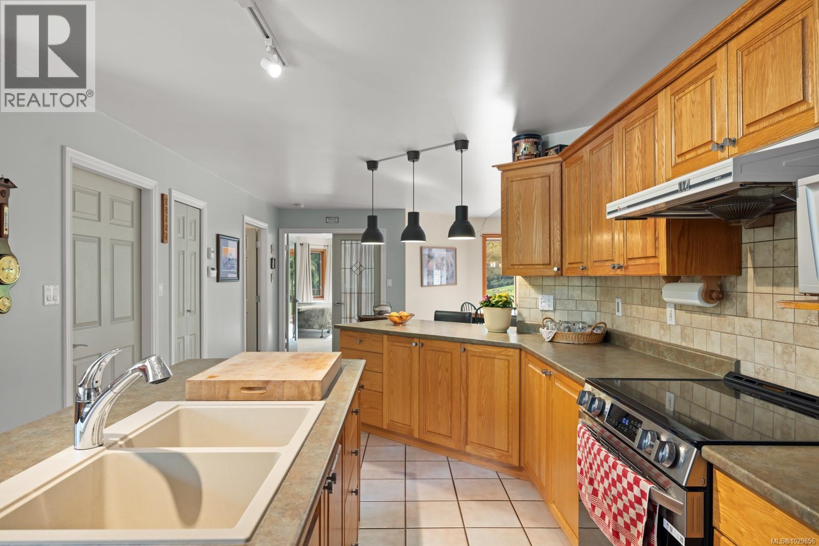 3105 Cameron-Taggart Rd, Cobble Hill