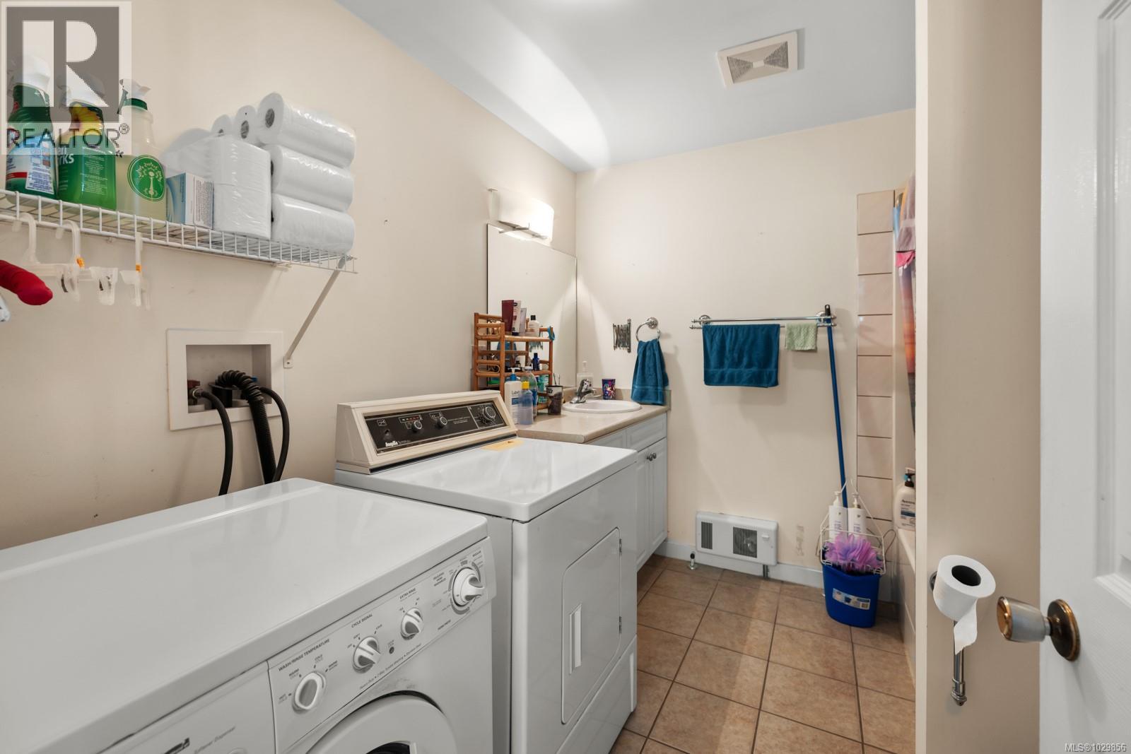 3105 Cameron-Taggart Rd, Cobble Hill