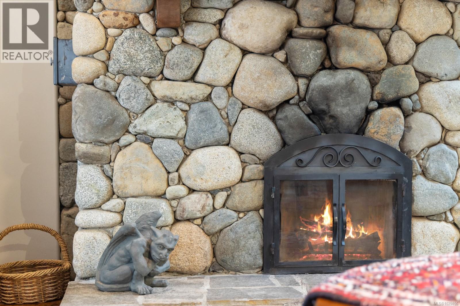 3105 Cameron-Taggart Rd, Cobble Hill