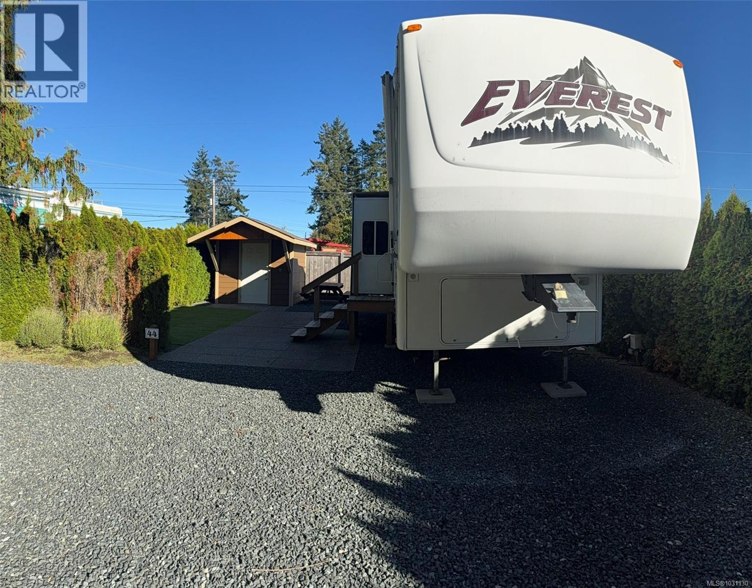 #44 6050 island Hwy - 15
