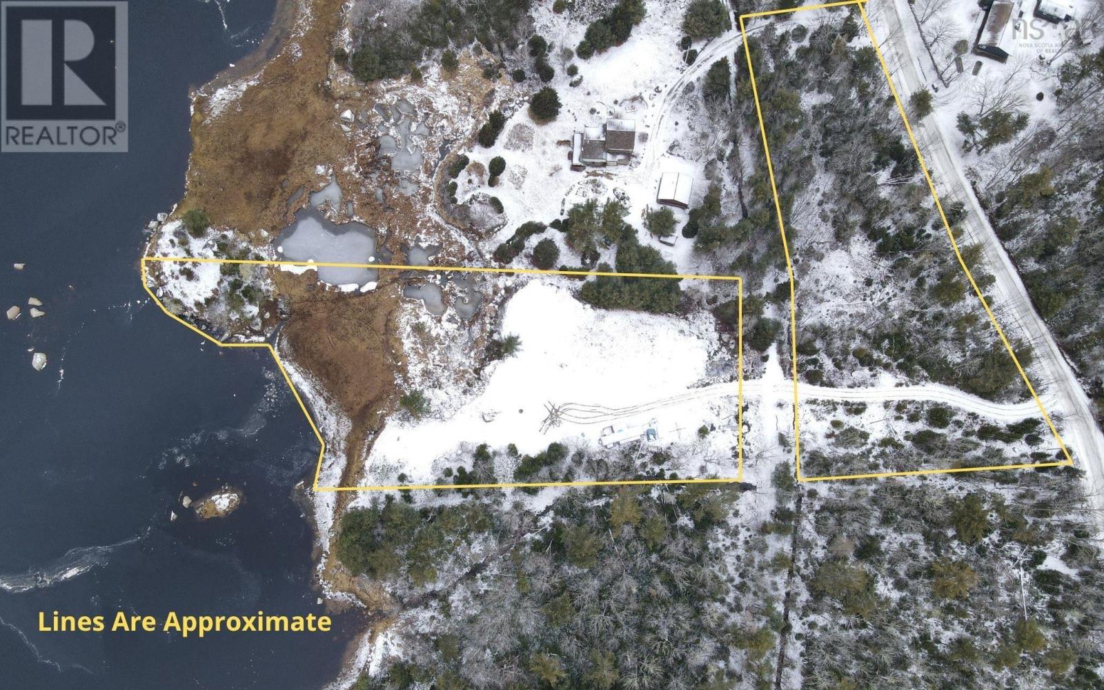 Property 10 of 21 of 214-216 Hartz Point Road