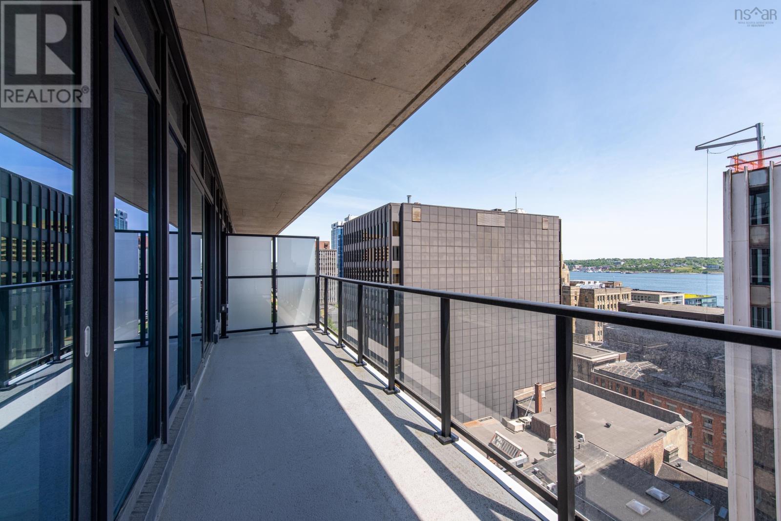 Property 18 of 35 of 1006 1650 Granville Street