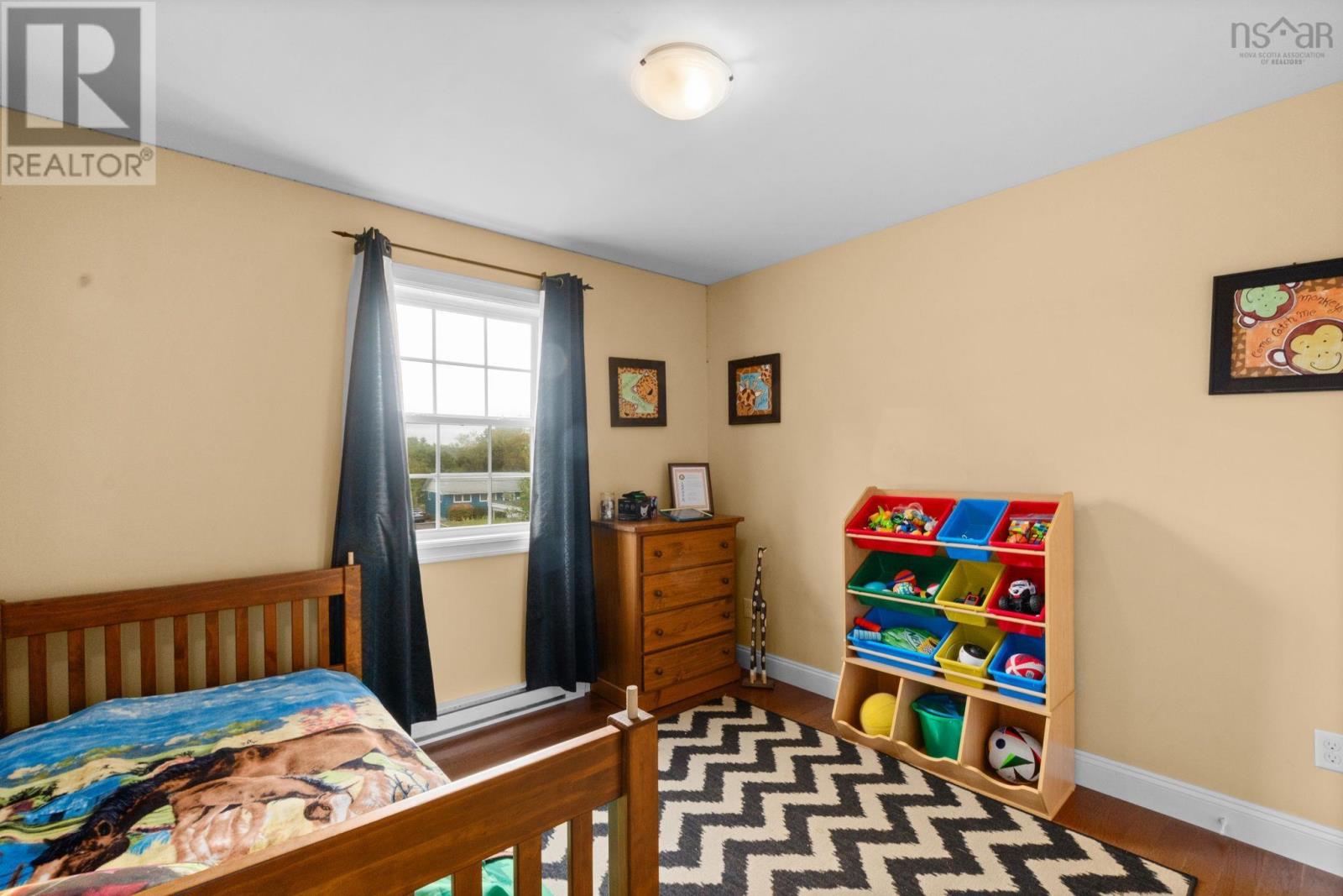 Property 22 of 48 of 28 Forest Hill Road