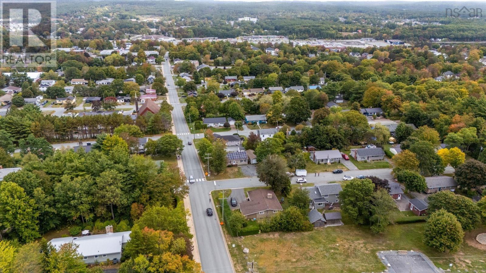 Property 44 of 48 of 28 Forest Hill Road