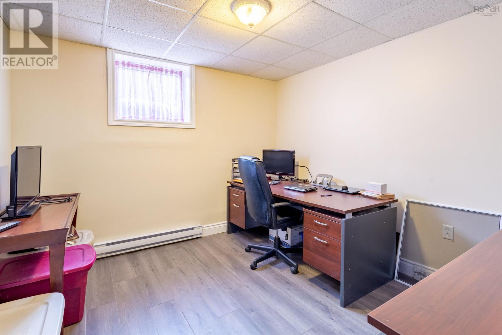 Property 27 of 39 of 661 Willow Street