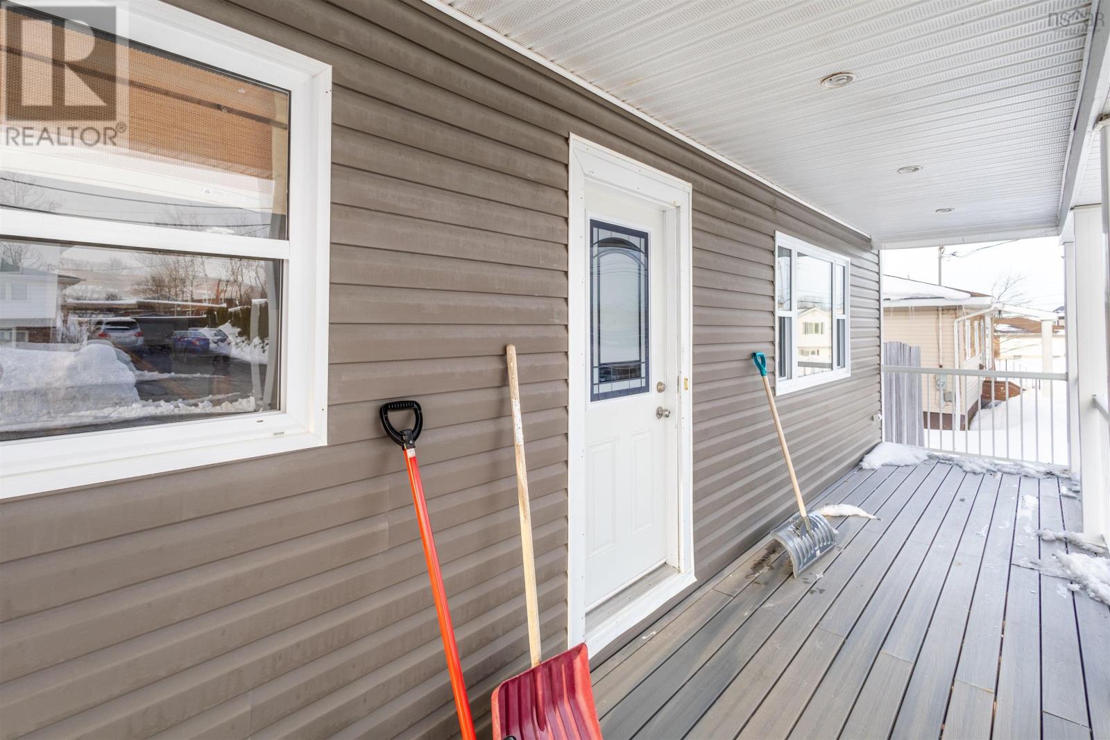 Property 9 of 39 of 661 Willow Street