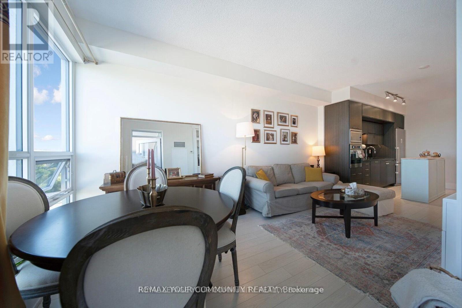 #1129 120 HARRISON GARDEN BOULEVARD - 33
