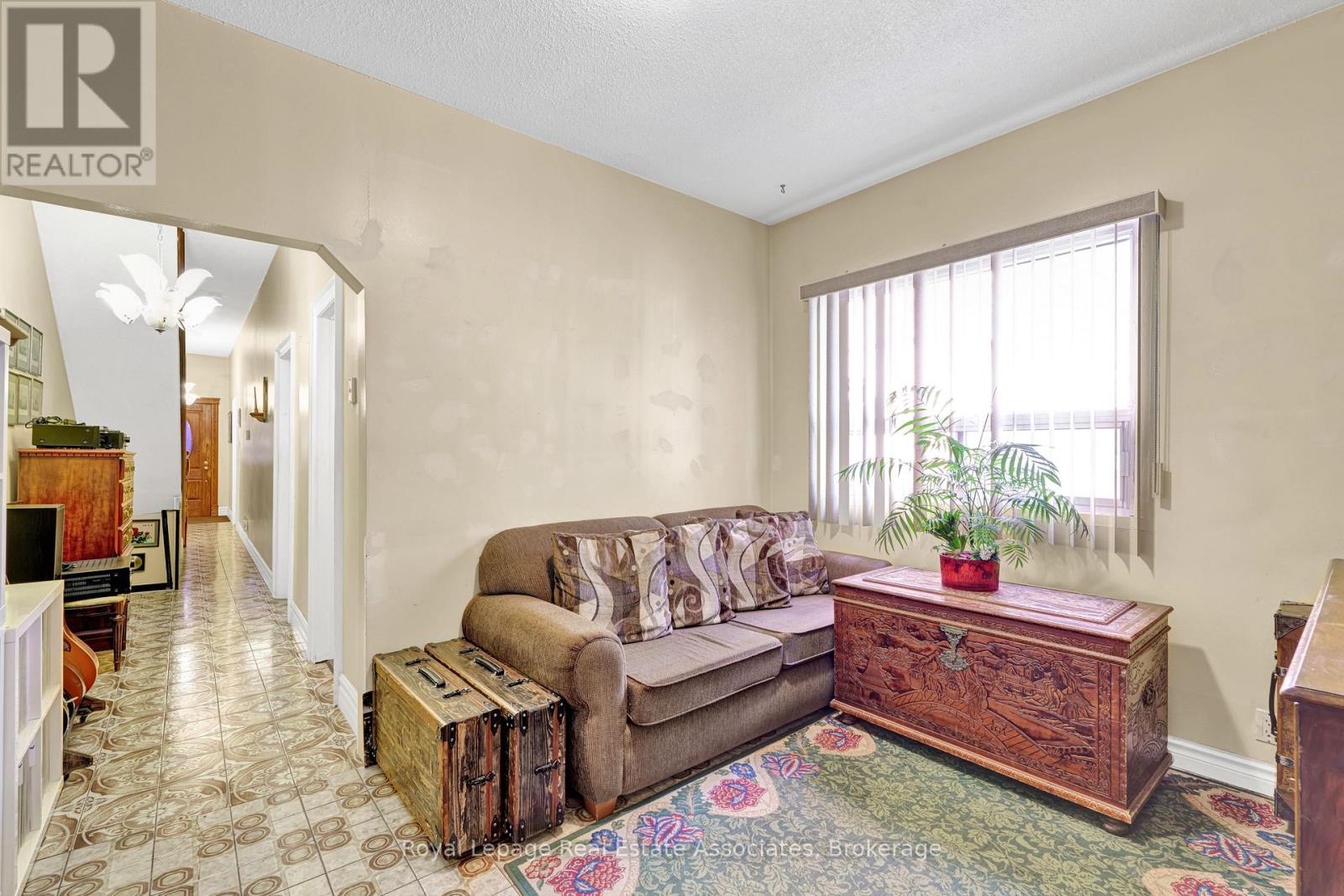 101 DOVERCOURT ROAD - 10
