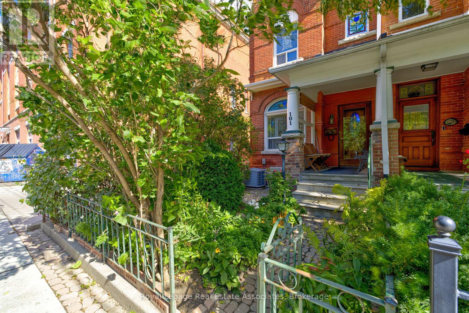 101 DOVERCOURT ROAD - 2