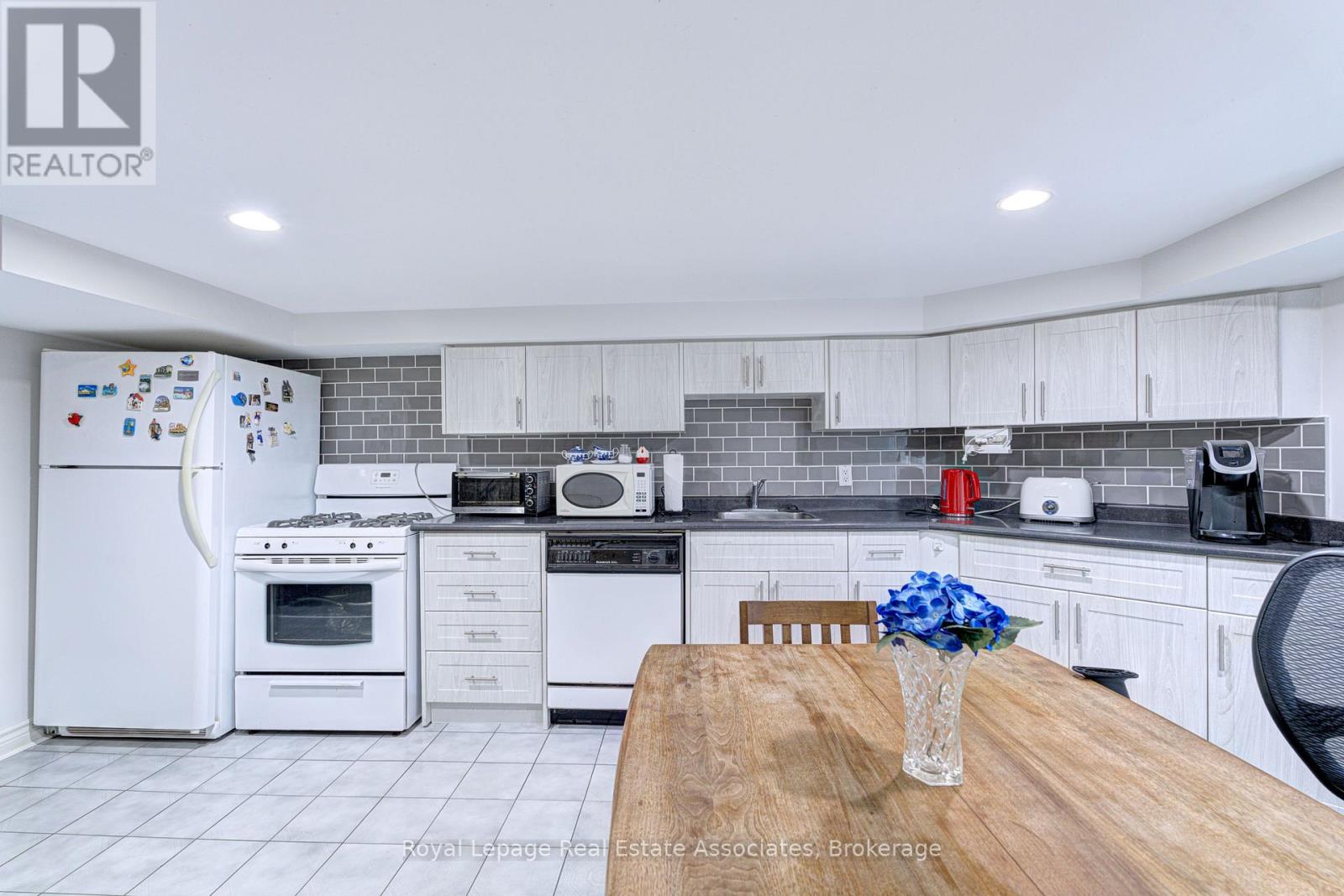 101 DOVERCOURT ROAD - 26