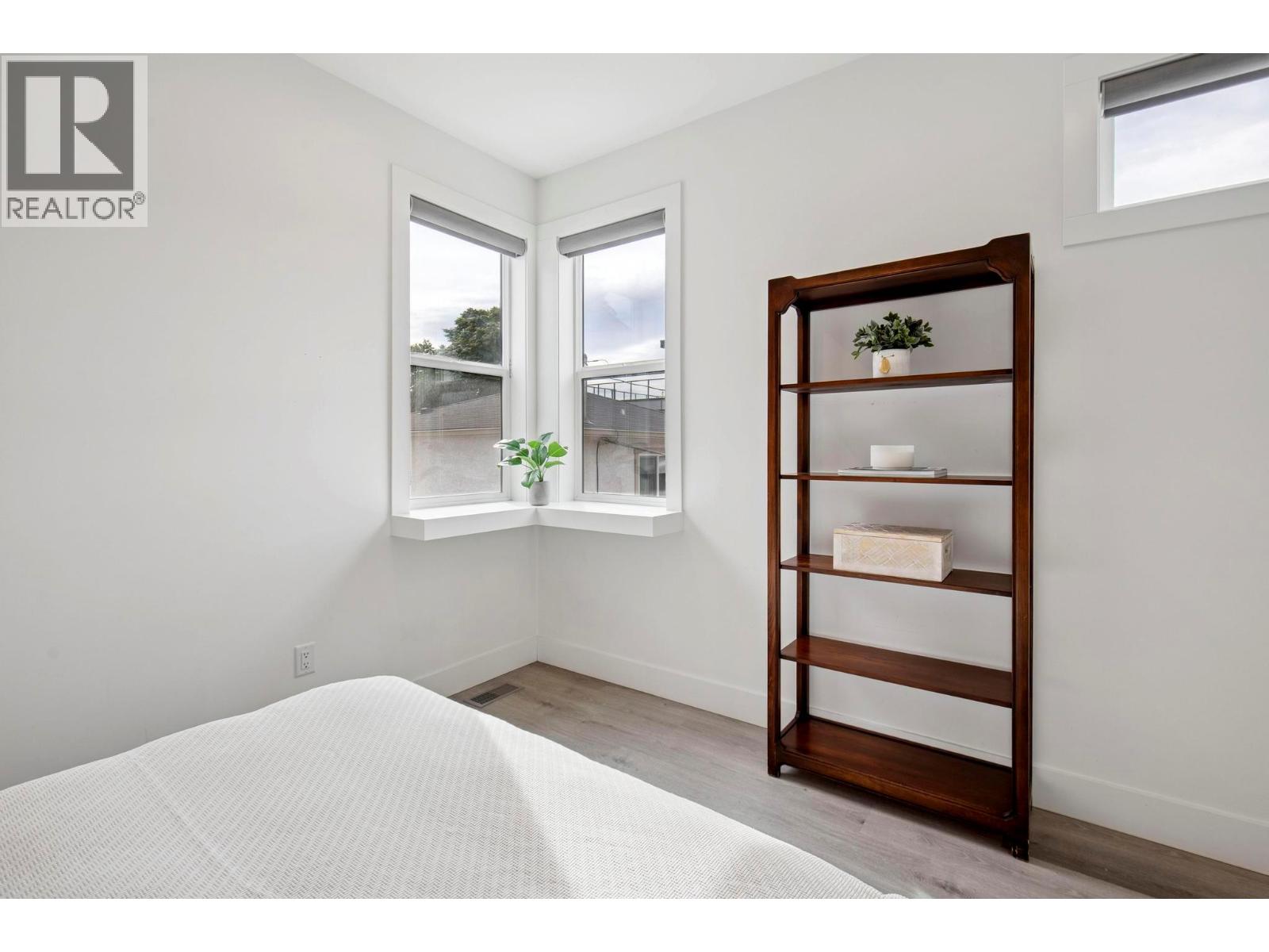 966 Fuller Avenue, Kelowna