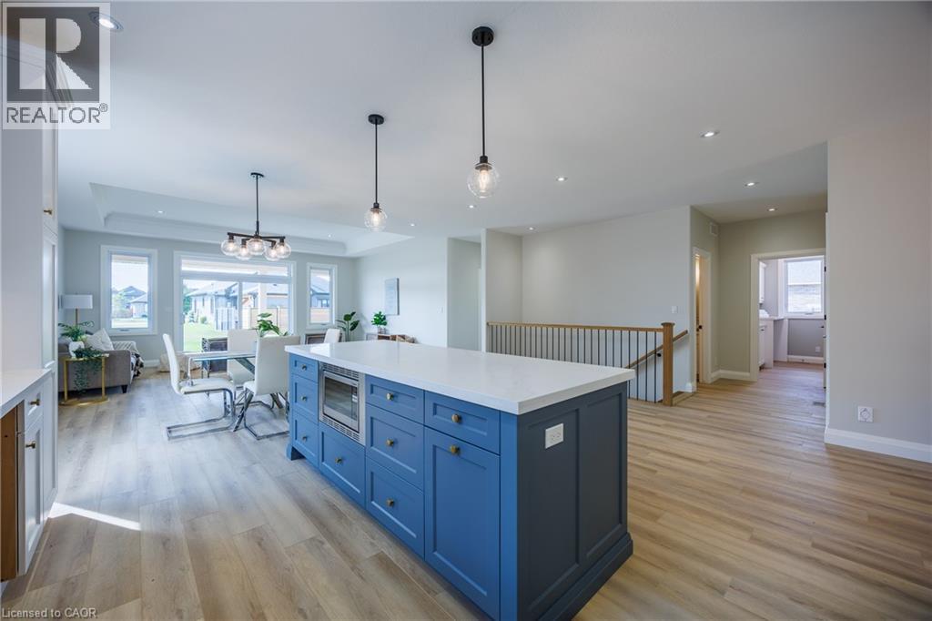 89 DUCHESS DRIVE - 10