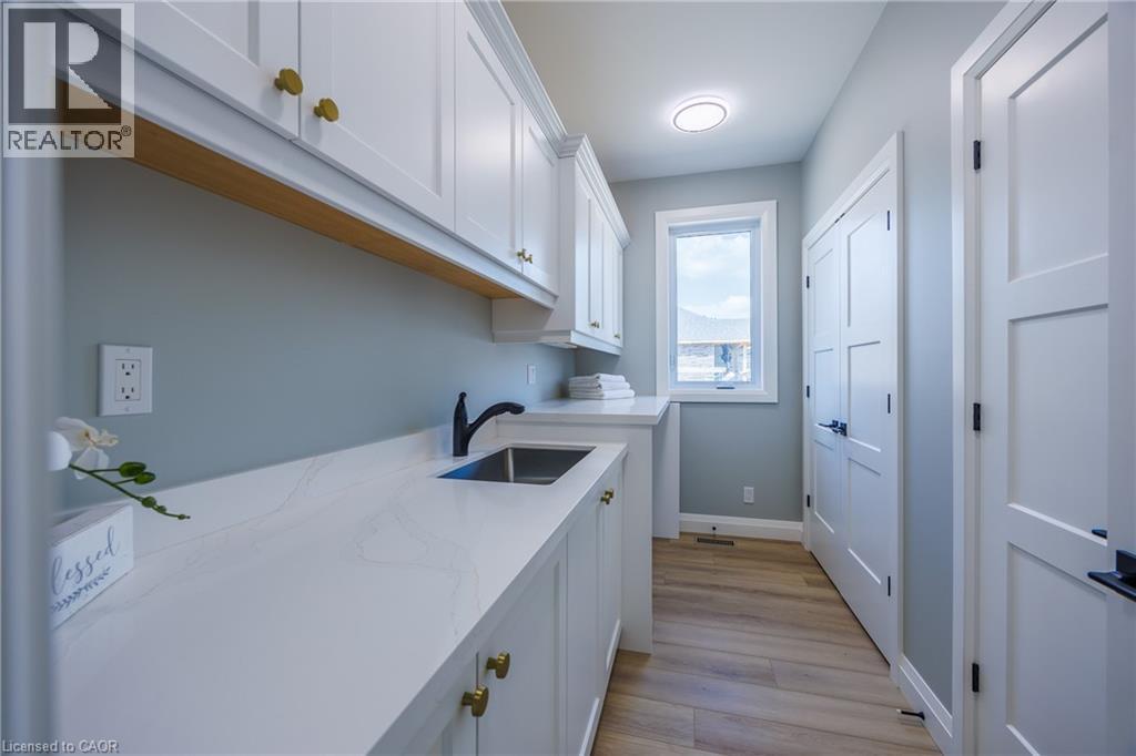 89 DUCHESS DRIVE - 15